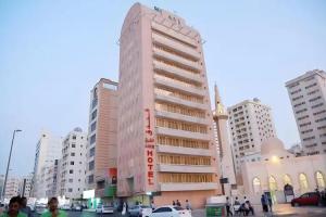 Al Sharq Hotel - BAITHANS, Sharjah