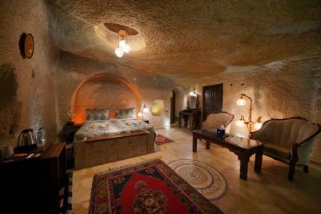 Shoestring Cave House - 236