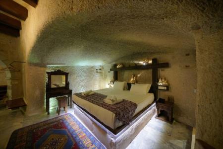 Shoestring Cave House - 278