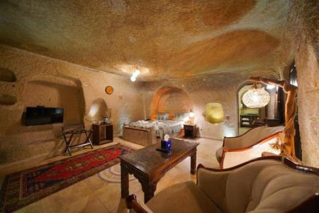 Shoestring Cave House - 229