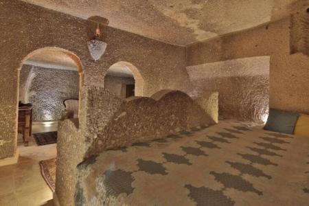 Shoestring Cave House - 331