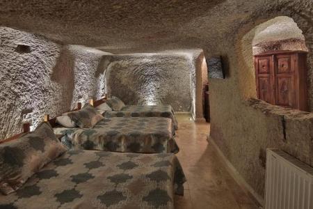 Shoestring Cave House - 156