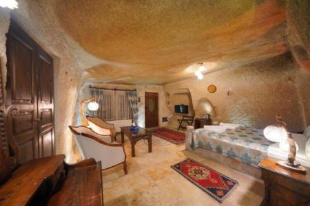 Shoestring Cave House - 232