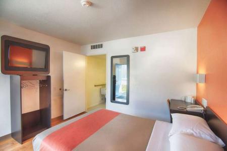 Motel 6-Mammoth Lakes, CA - 50