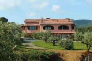 Farm Stay «Agriturismo De Santis», Castiglioncello