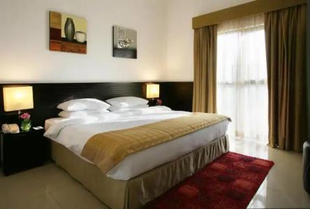 Ramada & Suites by Wyndham Ajman - 106