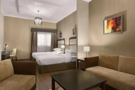 Ramada & Suites by Wyndham Ajman - 111