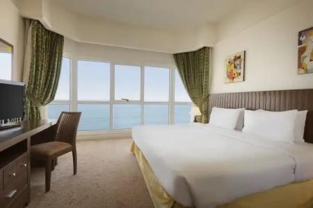 Ramada by Wyndham Beach Ajman - 104