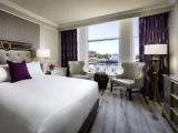 Fairmont Gold Deluxe Double room with city view