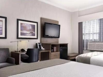 BEST WESTERN PLUS Carlton Plaza - 37