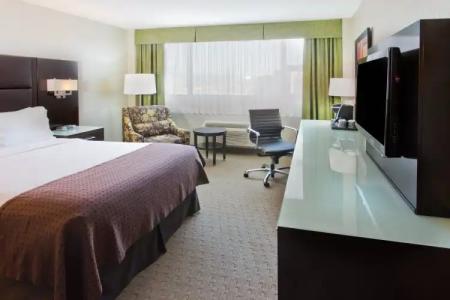 Holiday Inn Vancouver-Centre Broadway, an IHG - 13