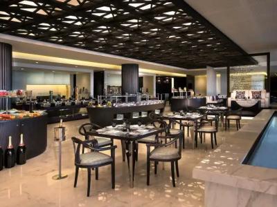 Sofitel Abu Dhabi Corniche - 18