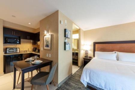 Holiday Inn Express & Suites Riverport Richmond, an IHG - 162