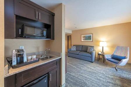 Holiday Inn Express & Suites Riverport Richmond, an IHG - 110