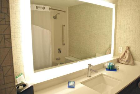 Holiday Inn Express Vancouver Airport-Richmond, an IHG - 85