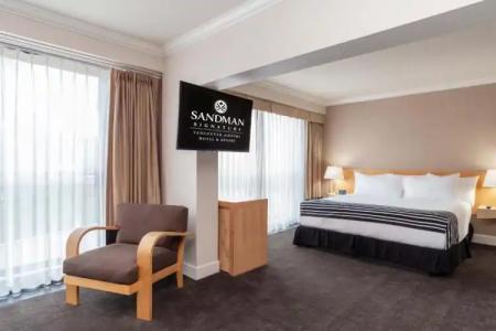 Sandman Signature Vancouver Airport & Resort - 75