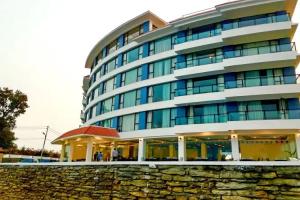 Hotel «Himalayan Front by KGH Group», Pokhara