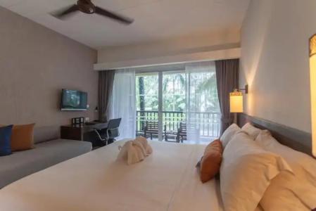 Grand Southsea Khaolak Beach Resort - 4