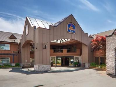 Best Western PLUS Langley Inn - 100