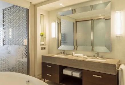 Hilton Dubai Al Habtoor City - 104