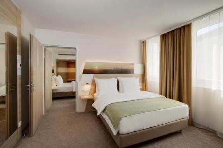 Holiday Inn Frankfurt Airport, an IHG - 24