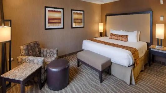 Best Western Premier Freeport Inn Calgary Airport - 63