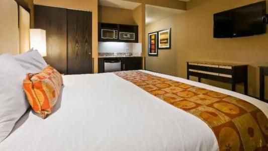 Best Western Premier Freeport Inn Calgary Airport - 65