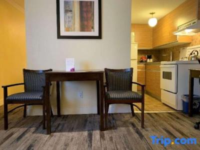 Best Western PLUS Burnaby - 78