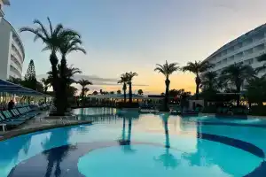 Crystal Admiral Resort Suites & Spa - Ultimate All Inclusive, Kizilot