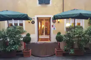 Albergo San Martino, Lucca