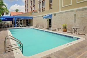 Hampton Inn & Suites Fort Lauderdale Airport, Hollywood