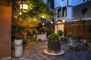 Hotel San Moise, Venice