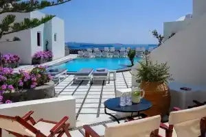 Nikos Villas, Oia