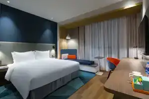 Holiday Inn Express Shanghai Kangqiao, an IHG Hotel, Shanghai