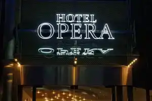 Opera Hotel Koln, Koln