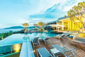 Crest Resort & Pool Villas - SHA Extra Plus, Patong