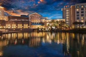 Universal's Loews Sapphire Falls Resort, Orlando