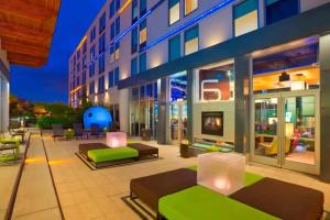 Aloft Portland Airport Hotel at Cascade Station, Portland