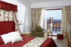 Kokkini Khanion - Hotels