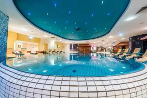 Mauritius Hotel & Therme, Koln