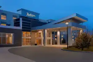 Radisson Hotel & Conference Center Calgary Airport East, Calgary