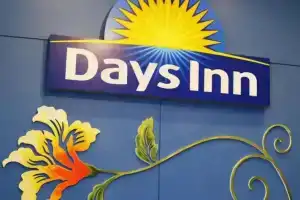 Days Inn by Wyndham Patong Beach Phuket - SHA Extra Plus, Patong