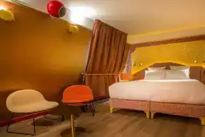 Idol Hotel, Paris