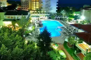 Gardenia Beach Hotel, Okurcalar