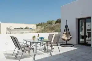 Elia Residences Santorini, Karterados