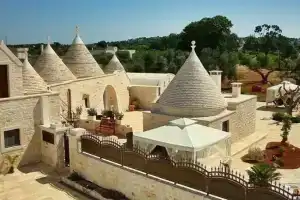 Bed & Breakfast «Trulli Isago», Locorotondo