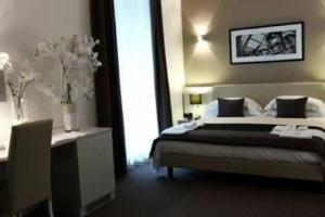 Stelle Hotel The Businest, Naples