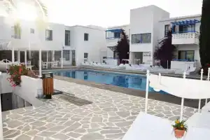 Tasmaria Aparthotel, Paphos