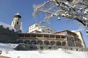 Romantik Hotel Turm, Fie