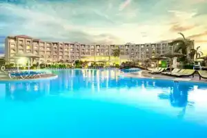 Hawaii Caesar Palace Aqua Park - Families and Couples Only, Hurghada